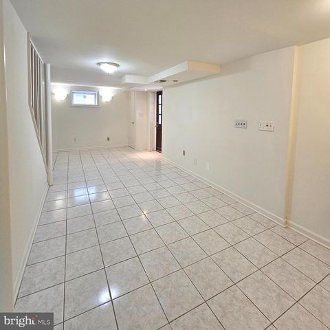 7304 CAMP ALGER AVE, Falls Church, VA 22042