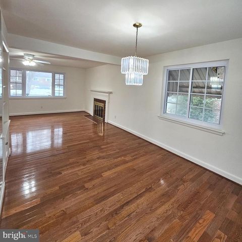 7304 CAMP ALGER AVE, Falls Church, VA 22042