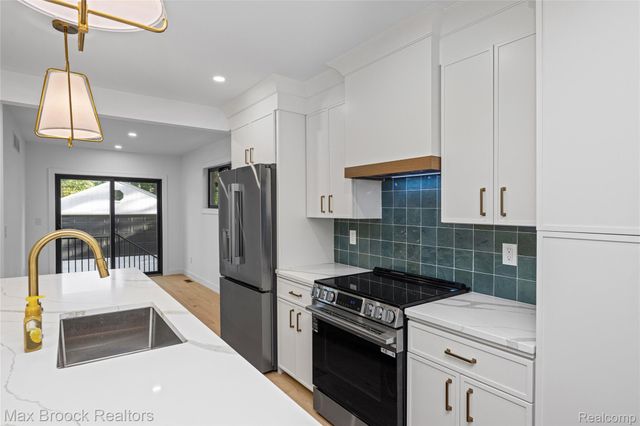 36 Woodward Heights Boulevard, Pleasant Ridge, MI 48069