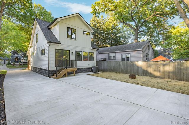36 Woodward Heights Boulevard, Pleasant Ridge, MI 48069