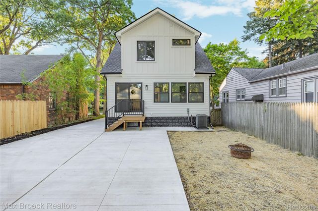 36 Woodward Heights Boulevard, Pleasant Ridge, MI 48069