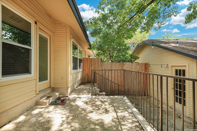 9524 Stillforest, San Antonio, TX 78250