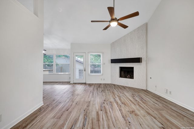 9524 Stillforest, San Antonio, TX 78250