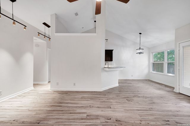 9524 Stillforest, San Antonio, TX 78250