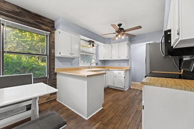 2117 Harris-Highland DRIVE, Waukesha, WI 53188