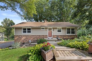2117 Harris-Highland DRIVE, Waukesha, WI 53188