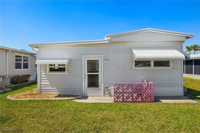 341 Mattie AVE, Fort Myers, FL 33908