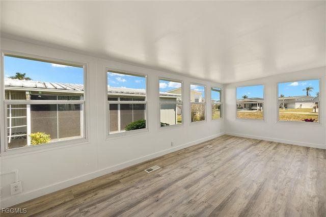 341 Mattie AVE, Fort Myers, FL 33908