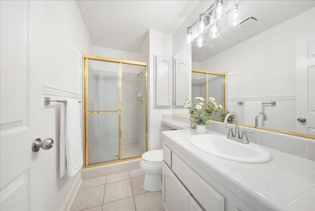 101 Thoreau Ln, Folsom, CA 95630