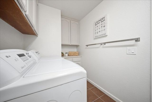 101 Thoreau Ln, Folsom, CA 95630