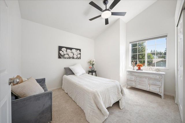 101 Thoreau Ln, Folsom, CA 95630