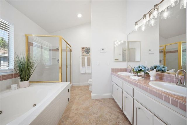 101 Thoreau Ln, Folsom, CA 95630