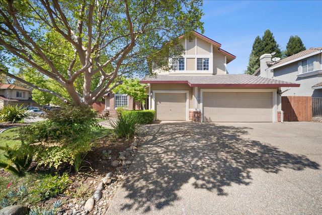 101 Thoreau Ln, Folsom, CA 95630