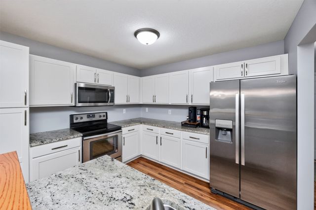 860 SE Harper Drive, Waukee, IA 50263