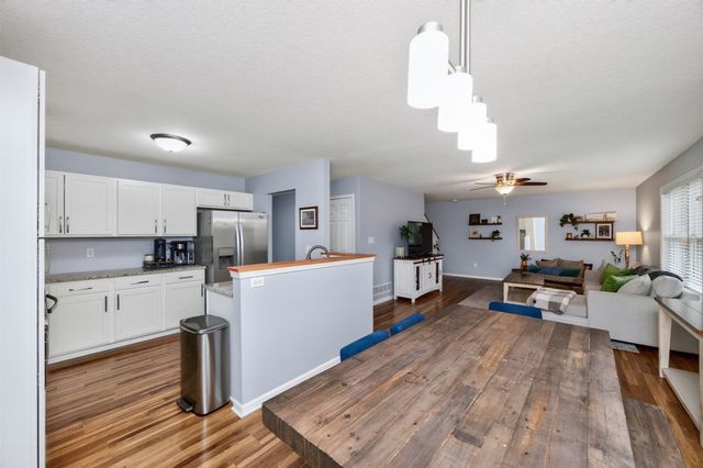 860 SE Harper Drive, Waukee, IA 50263