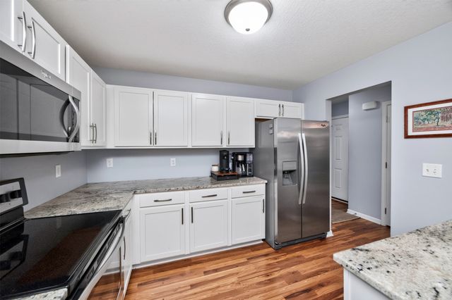 860 SE Harper Drive, Waukee, IA 50263