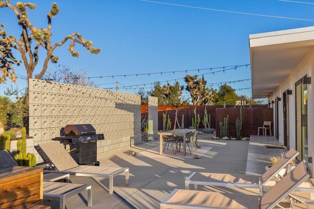 52744 Contour Terrace, Pioneertown, CA 92268