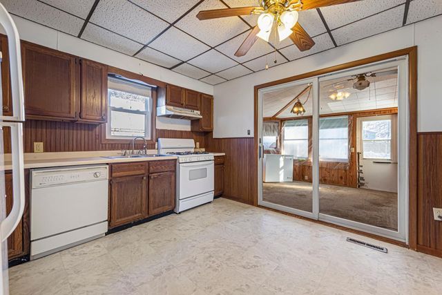 604 Ulstad Avenue, Albert Lea, MN 56007