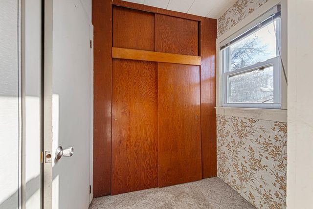 604 Ulstad Avenue, Albert Lea, MN 56007