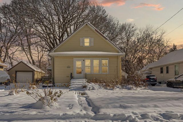 604 Ulstad Avenue, Albert Lea, MN 56007