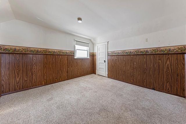 604 Ulstad Avenue, Albert Lea, MN 56007