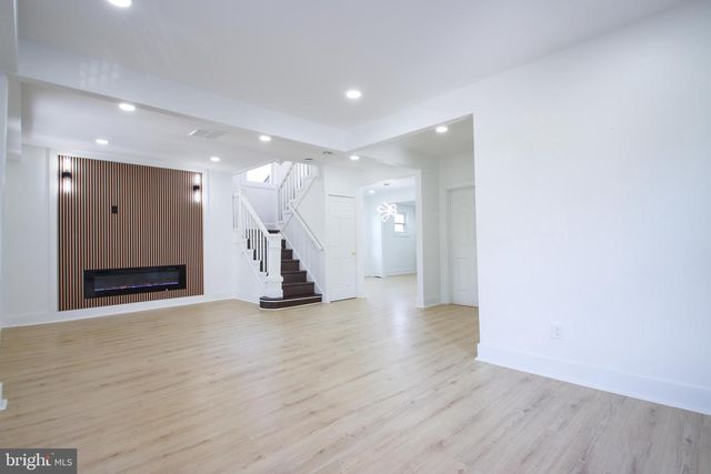 3304 OAKFIELD AVE, Baltimore, MD 21207