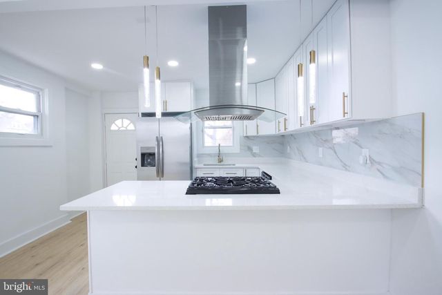 3304 OAKFIELD AVE, Baltimore, MD 21207