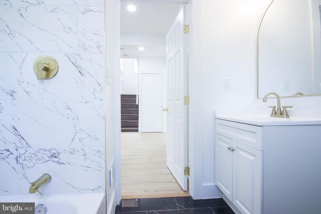 3304 OAKFIELD AVE, Baltimore, MD 21207