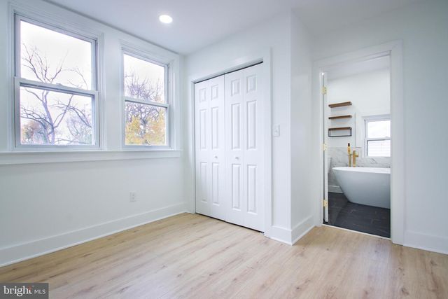 3304 OAKFIELD AVE, Baltimore, MD 21207