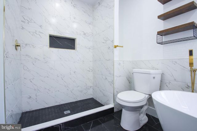 3304 OAKFIELD AVE, Baltimore, MD 21207