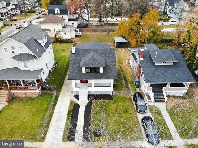 3304 OAKFIELD AVE, Baltimore, MD 21207