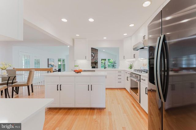 9505 SAILCLOTH PL, Burke, VA 22015
