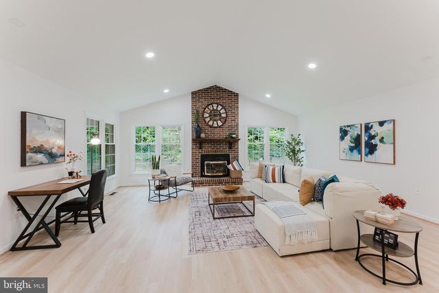 9505 SAILCLOTH PL, Burke, VA 22015