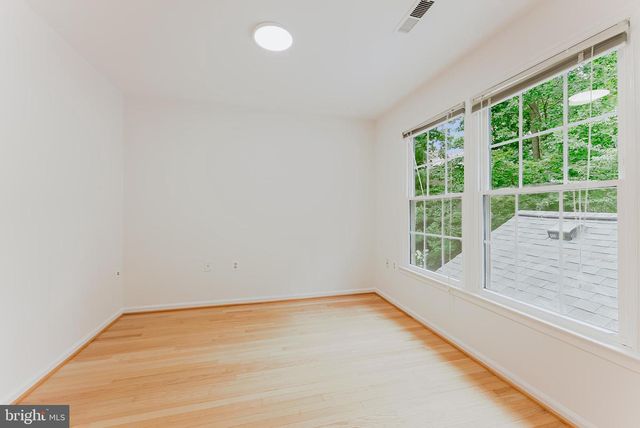 9505 SAILCLOTH PL, Burke, VA 22015