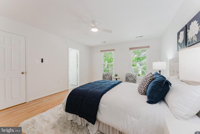 9505 SAILCLOTH PL, Burke, VA 22015