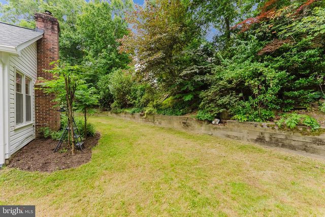 9505 SAILCLOTH PL, Burke, VA 22015
