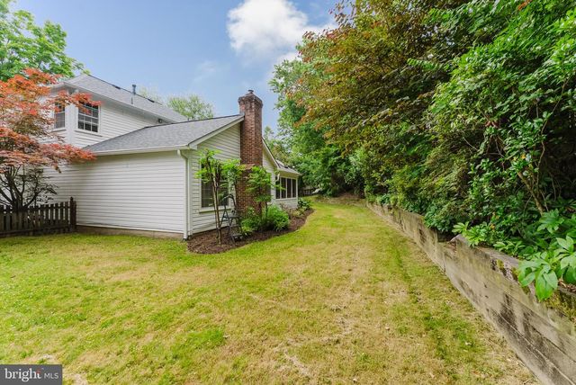 9505 SAILCLOTH PL, Burke, VA 22015