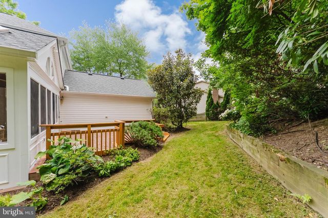 9505 SAILCLOTH PL, Burke, VA 22015