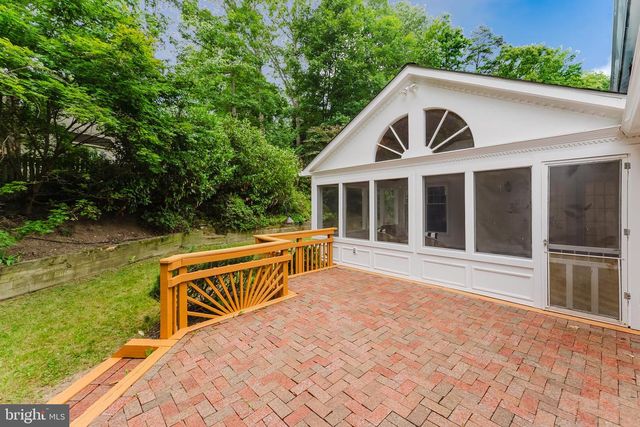 9505 SAILCLOTH PL, Burke, VA 22015