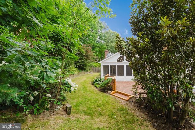 9505 SAILCLOTH PL, Burke, VA 22015