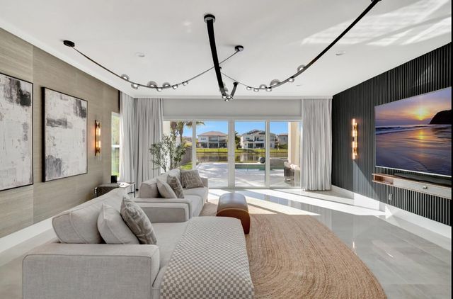 19871 Meadowside Lane, Boca Raton, FL 33498