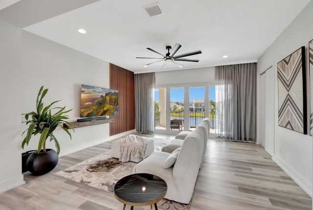 19871 Meadowside Lane, Boca Raton, FL 33498