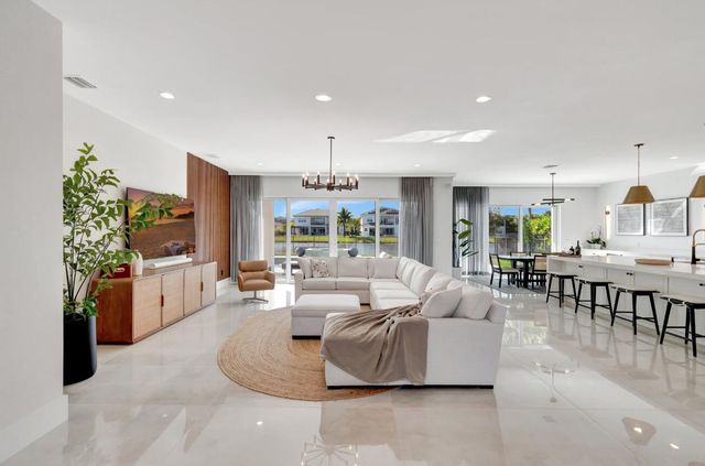 19871 Meadowside Lane, Boca Raton, FL 33498