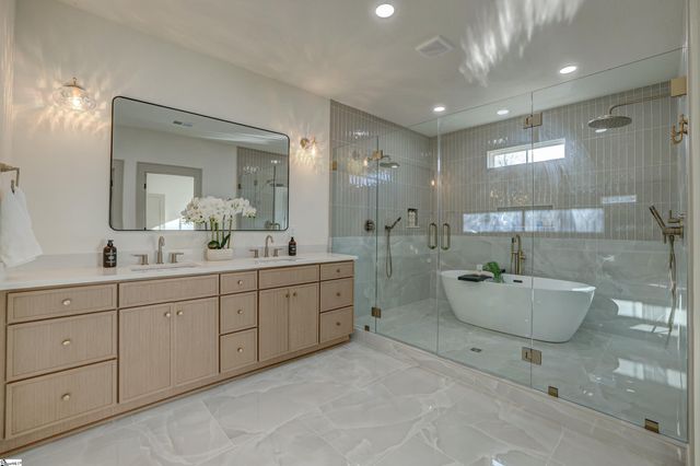 5 Plum Drive, Greenville, SC 29605