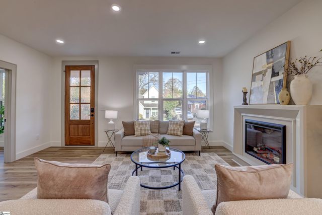 5 Plum Drive, Greenville, SC 29605