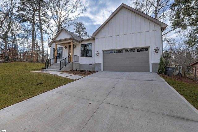 5 Plum Drive, Greenville, SC 29605