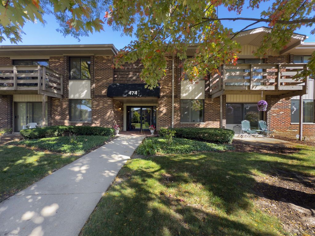 474 Raintree Court 1C, Glen Ellyn, IL 60137