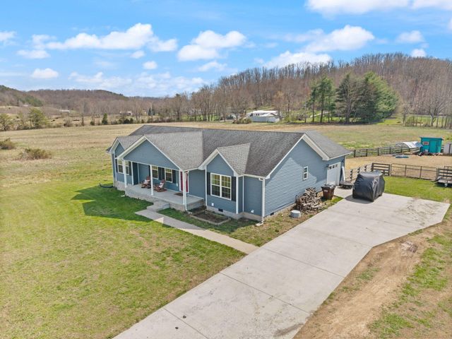 219 Brook Drive, Jeffersonville, KY 40337