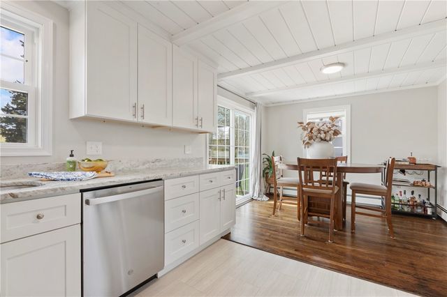 25 Overhill Road, Warren, RI 02885