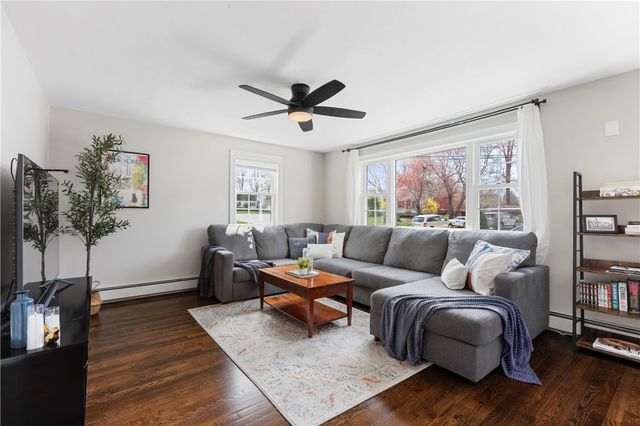 25 Overhill Road, Warren, RI 02885